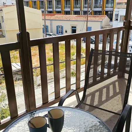 Sky Line Apartment, 150m From Chabad Lubavitch ラルナカ